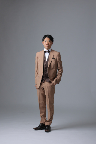 ノッチドラペルサテンベストキャメル