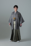 紋付袴　グレー紋付×金亀甲袴