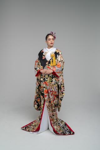 刺繍黒天平華百景