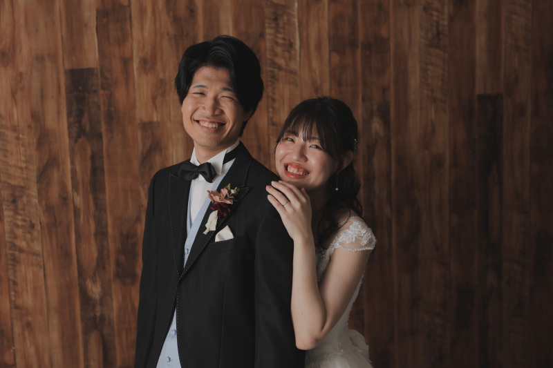 落ち着いたトーンで笑顔に!