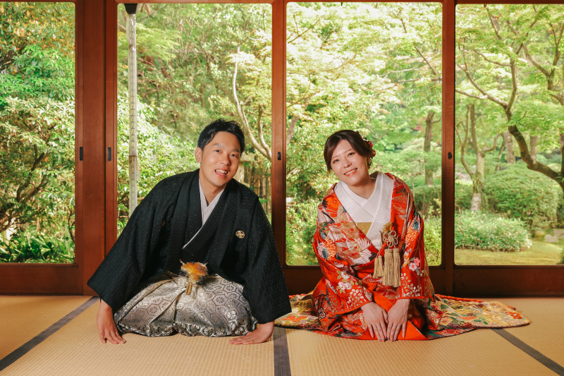 正座でにっこり！♡