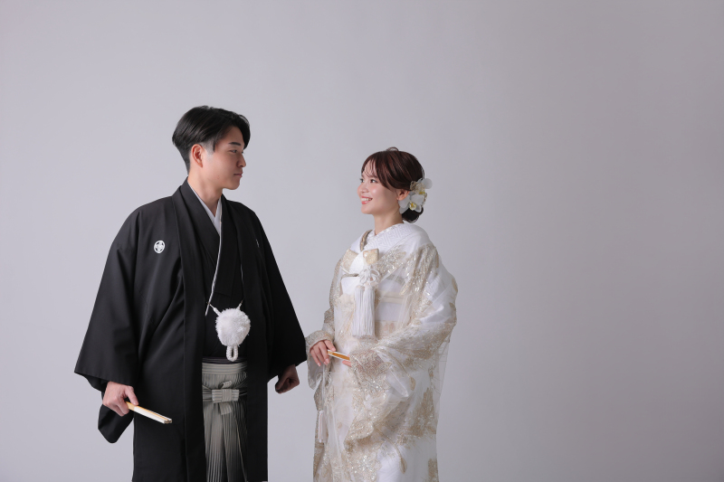 シンプルな無地背景で、和装撮影しませんか♪
