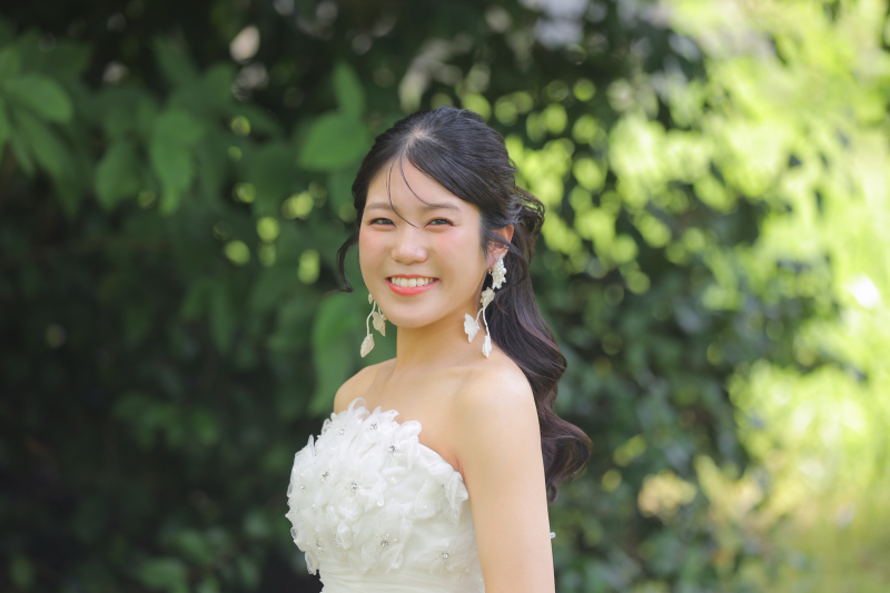 ご新婦様の輝く笑顔