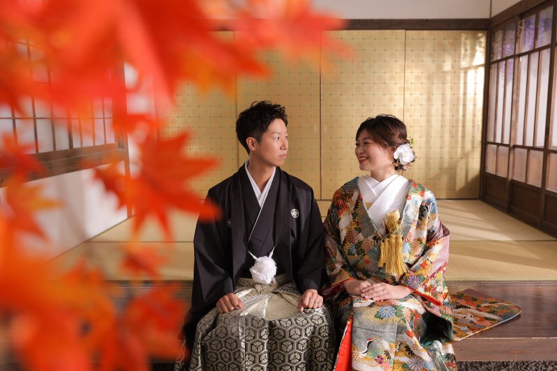紅葉の中
