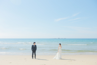 和装は室内。洋装は海へ。