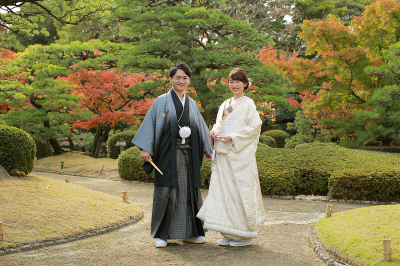 伝統的なお立ち姿