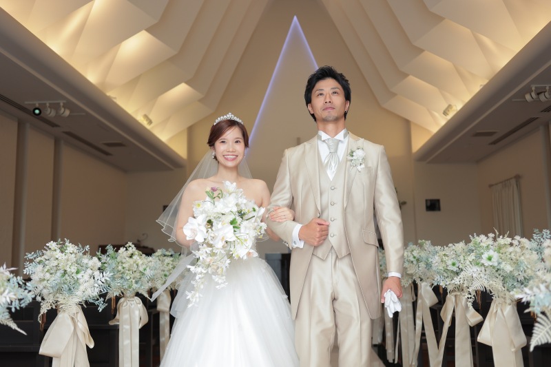 新郎新婦退場