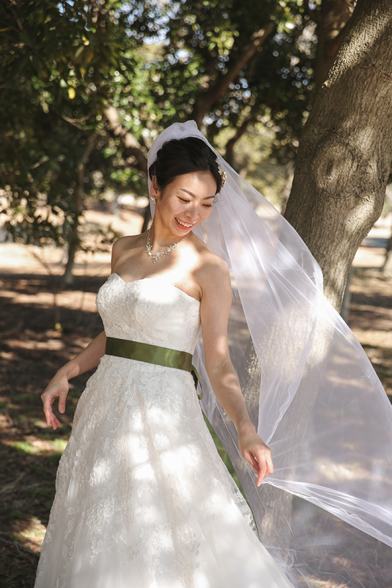 木漏れ日の中で