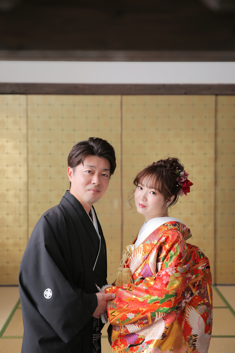 屋内庭園スタジオで色打掛と白無垢♪