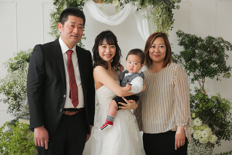 新婦様ご家族様写真