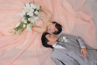 ウエディングドレスもカラードレスも♪