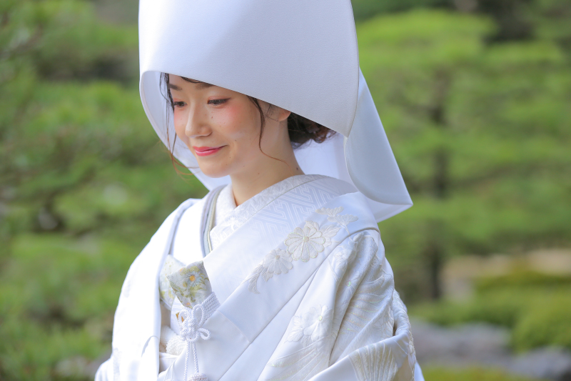 洋髪に綿帽子♩