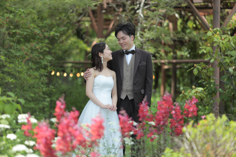 かわいい新婦さんとかっこいい新郎さん