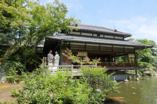 真夏の友泉亭ロケーション