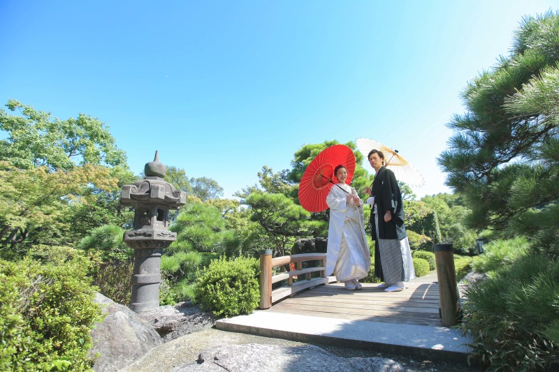 青空の下で和装撮影