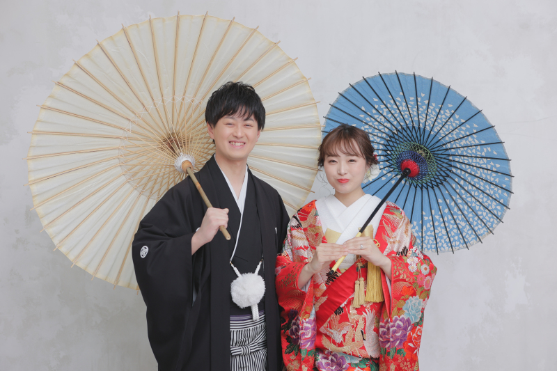 和傘を使って華やかに!