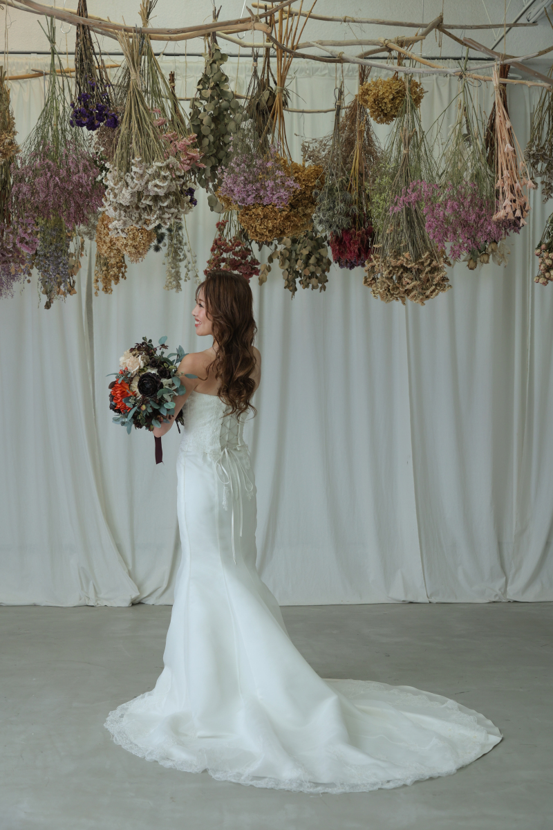 こだわりのバックスタイルも