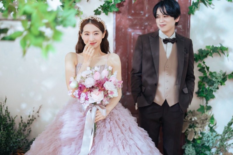 【洋装ハウススタジオ撮影】ドレス&タキシード+ヘアメイク+アクセサリー+ブーケ+靴◎写真データ150枚/美肌,小顔レタッチ込み