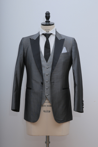 タキシード＿SUNS