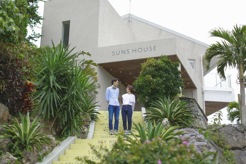 スタジオの外で！