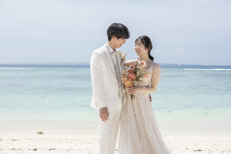 海辺で見つめ合い♡