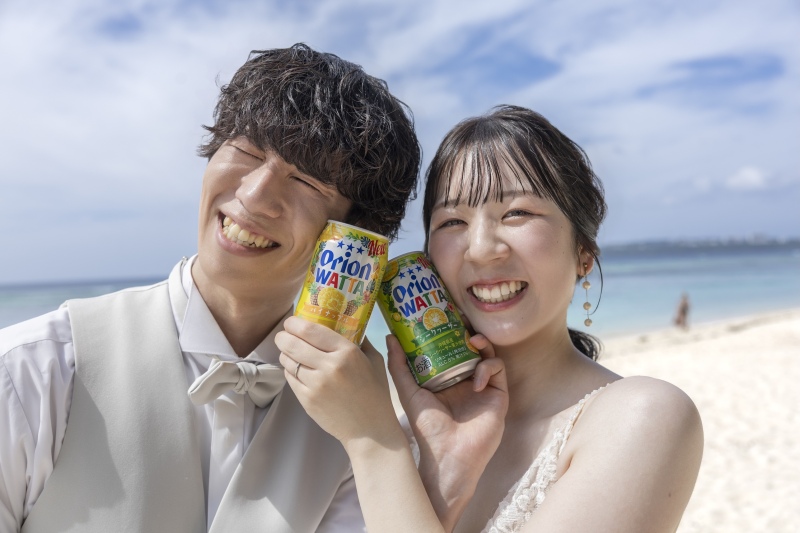 沖縄らしく、乾杯気分で