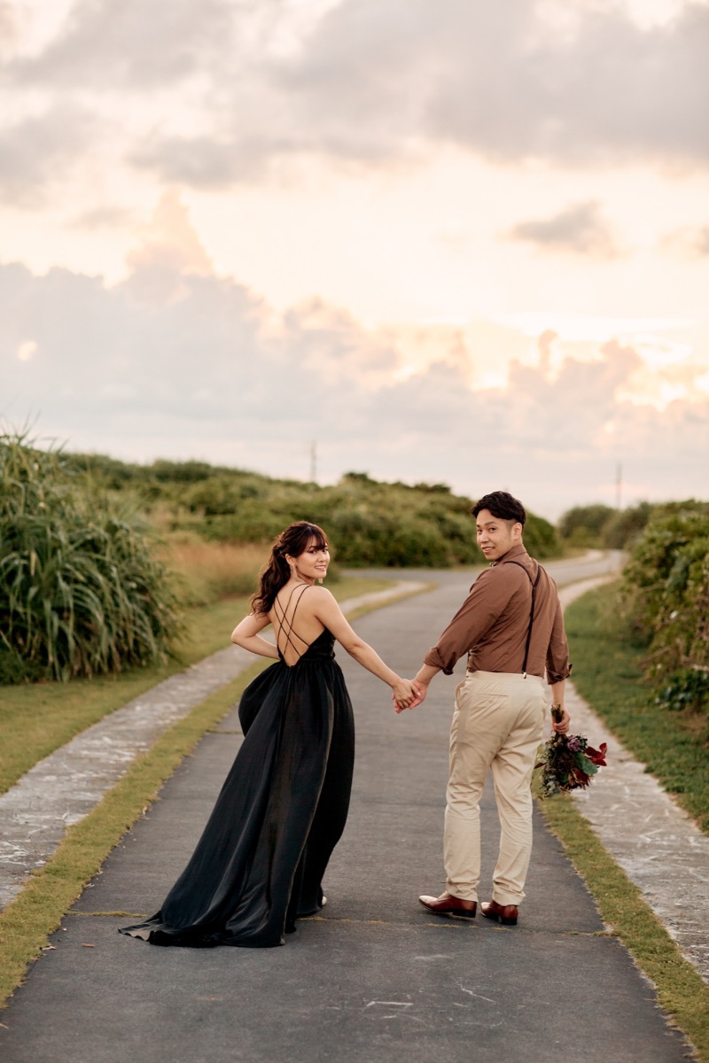 黒のカラードレス