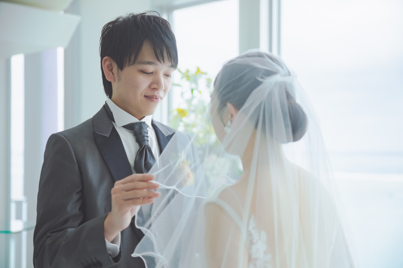 ベールアップの瞬間【新郎様サイド】