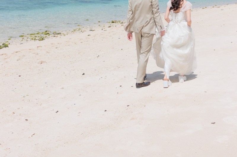 砂浜を歩きながら