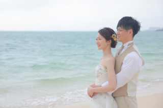 海がきれいな沖縄のチャペルとビーチで♪