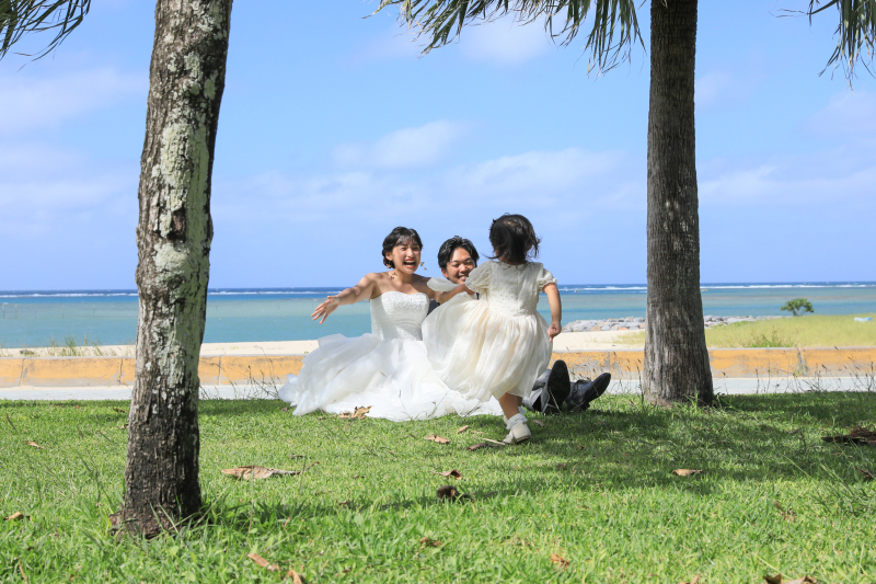 お子様とも一緒にビーチフォト!!