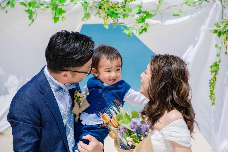 ファーストルックのあとはビーチセレモニー！