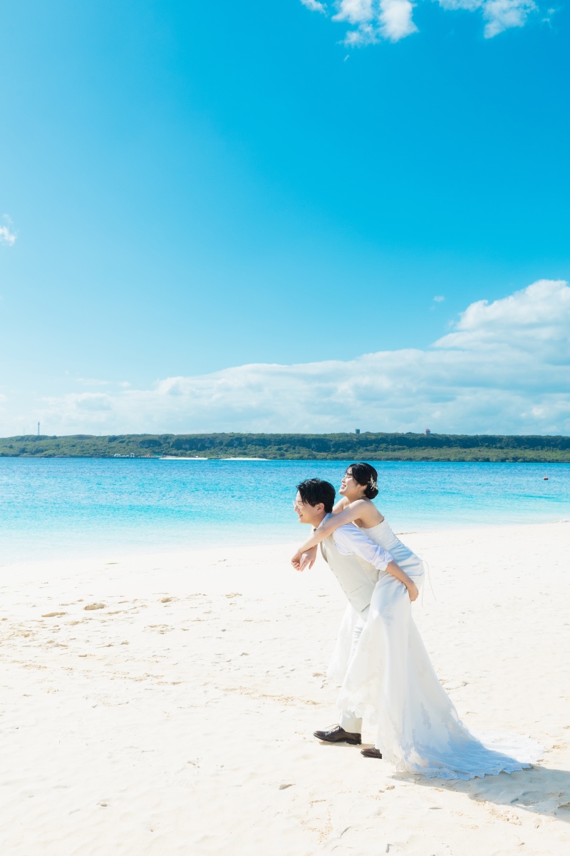 Green,Bridge and Beach