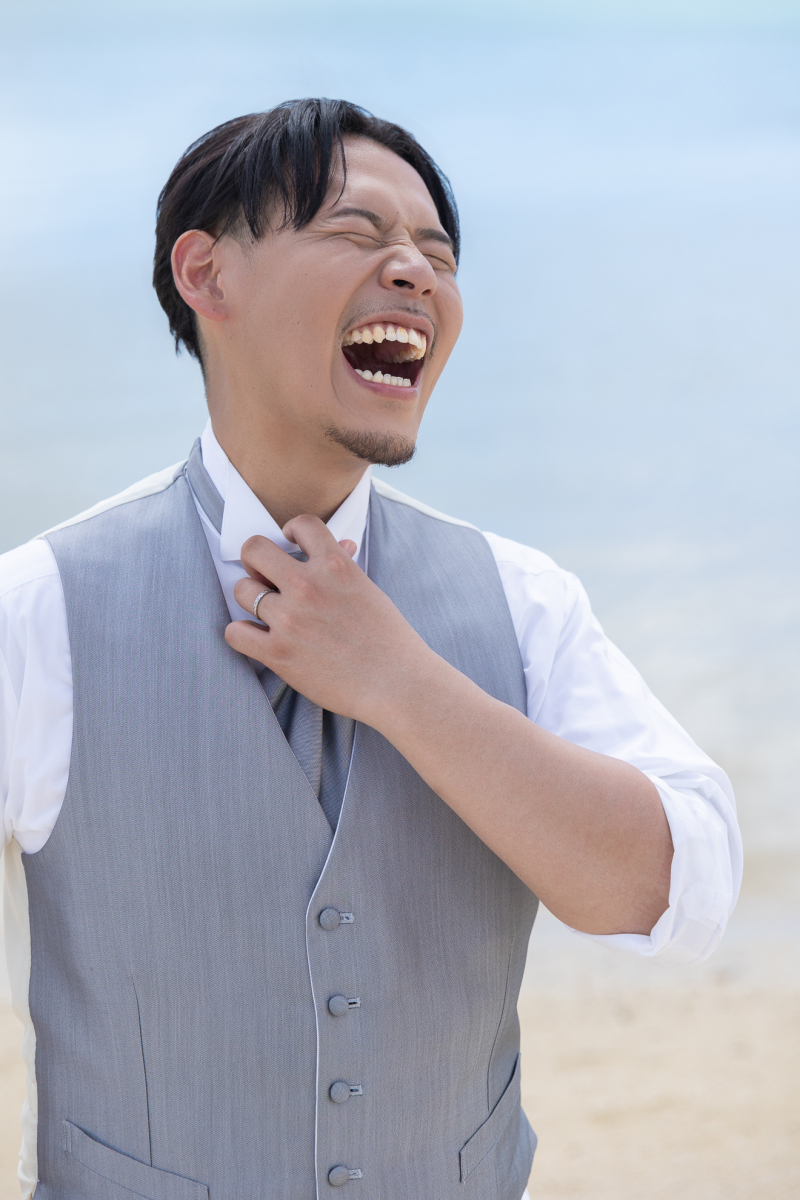 大爆笑!新郎さんの笑顔