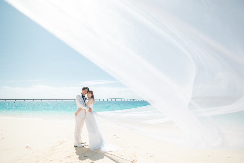 風で靡くロングチュールでの撮影