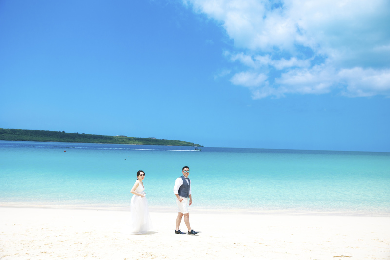 ビーチサイドをお散歩