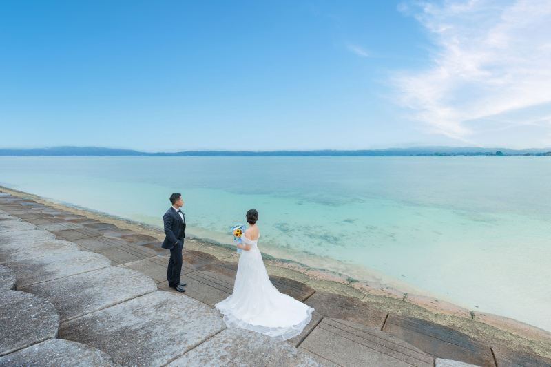 広い海を眺めて