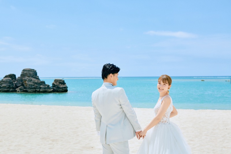 透き通るような海と白砂が広がるビーチです。