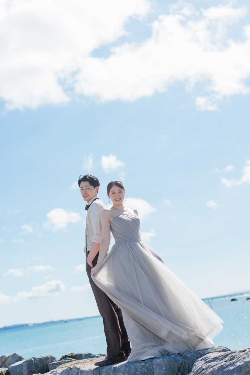 おふたりと海。