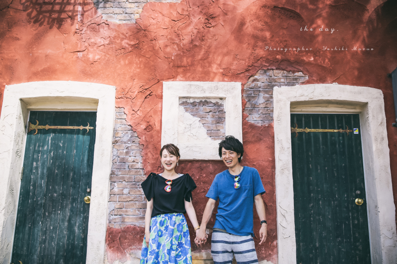 ２人ならではの撮影場所を見つけましょう。