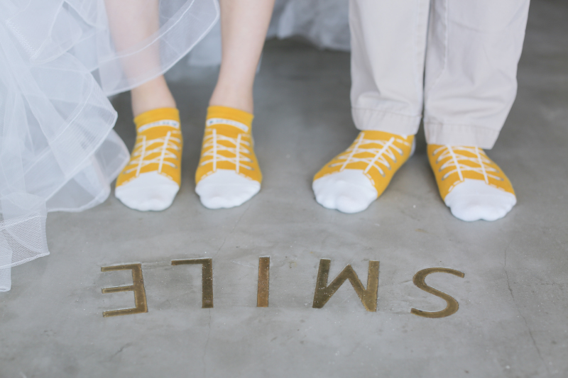 屋内のモニュメントを使って