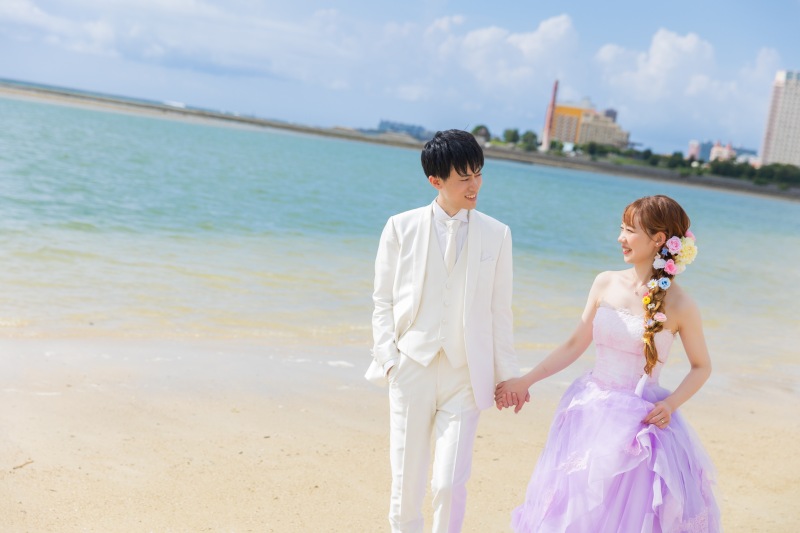 沖縄のビーチではあのプリンセスに