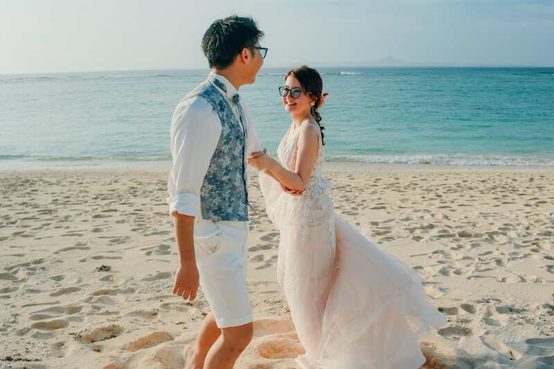 STUDIO SUNS沖縄(スタジオSUNS)_海で撮影できる