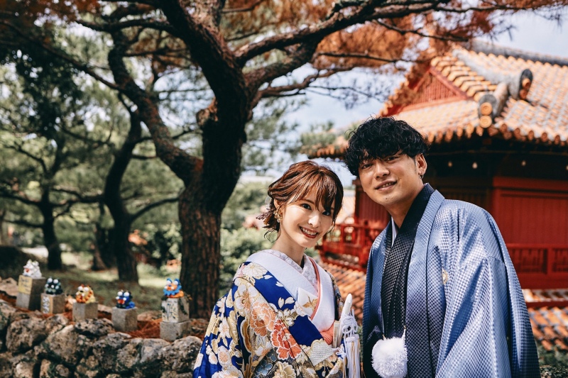 STUDIO SUNS沖縄(スタジオSUNS)_色打掛・着物が豊富