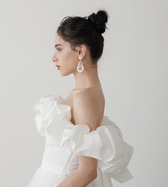 強風にも負けないカジュアルなアップヘアです!