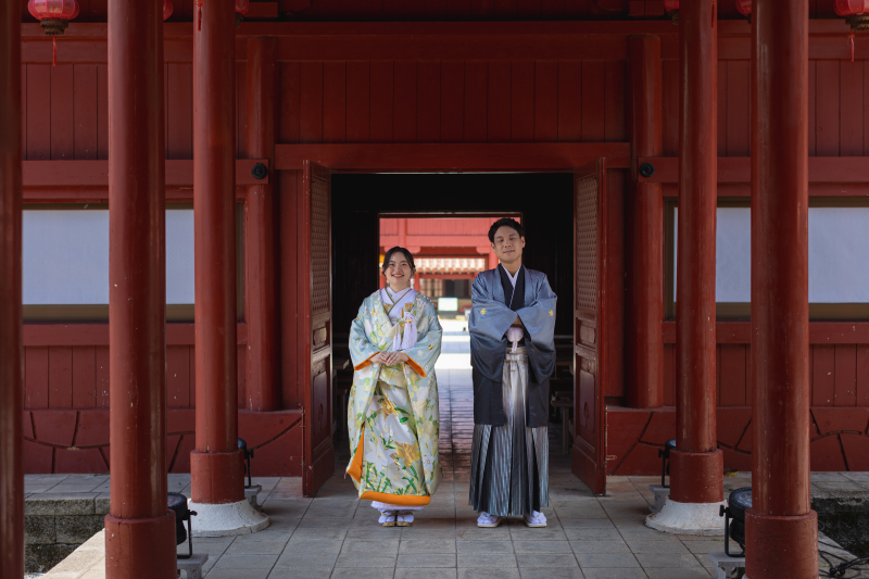 【沖縄の歴史を刻む】むら咲むら&ビーチ♢写真データ付き♢衣装・ヘアメイク・アクセサリー・ブーケ・靴も含む