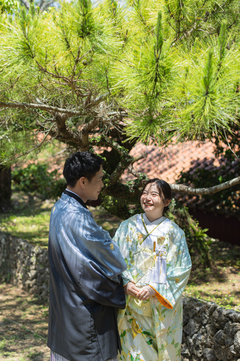 【沖縄の歴史を刻む】むら咲むら&ビーチ♢写真データ付き♢衣装・ヘアメイク・アクセサリー・ブーケ・靴も含む