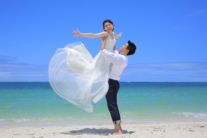 【43,780円】気軽に撮影出来るビーチ＆チャペルフォトプラン【衣装・ヘアメイク・アクセサリー・ブーケ・靴含む】