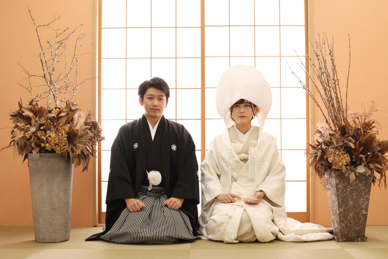白無垢正座シーン