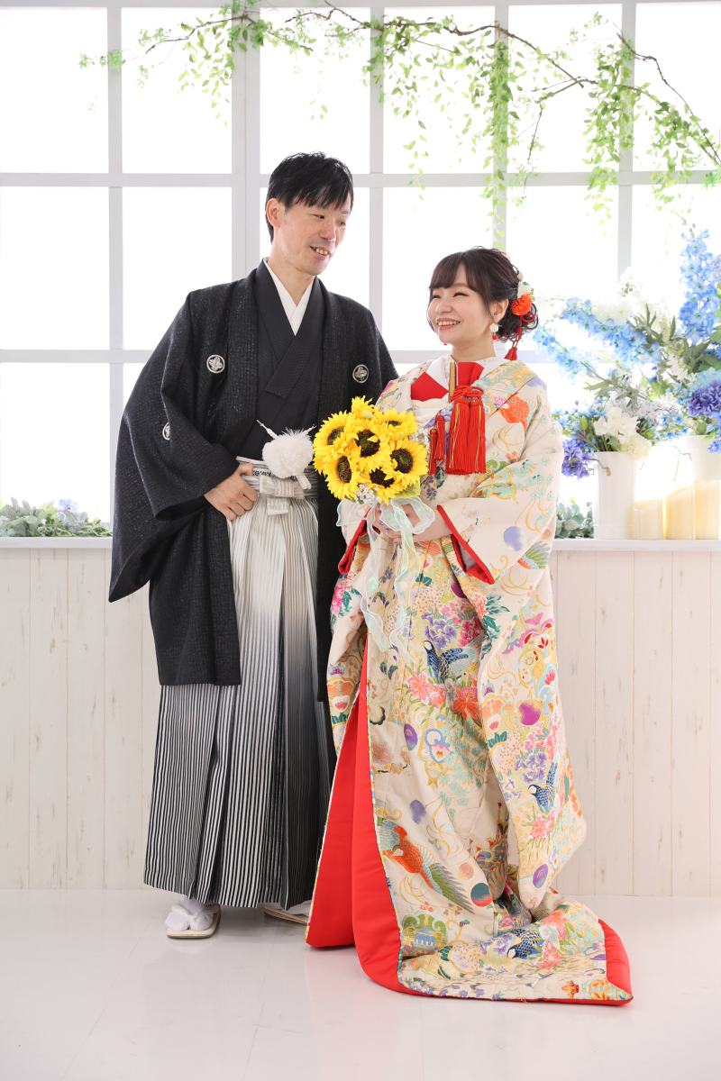 白い窓のスタジオセット
